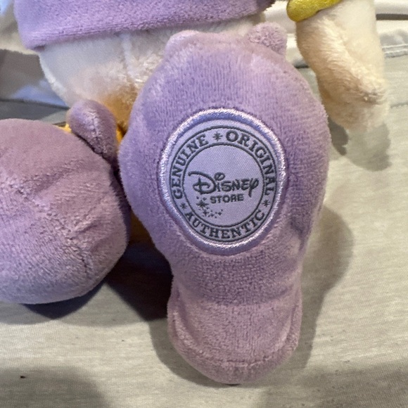 Daisy Duck - Picture 2 of 6